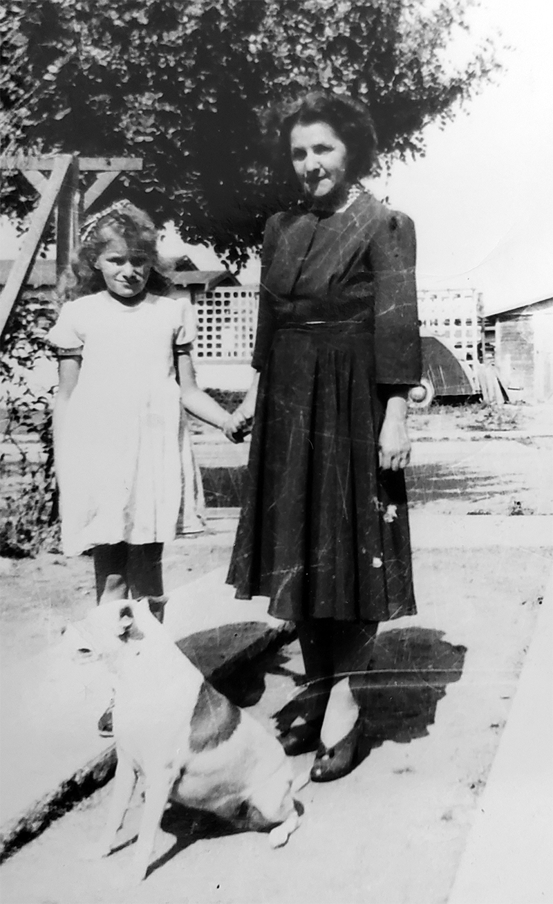 Edna Mae and Dorothy